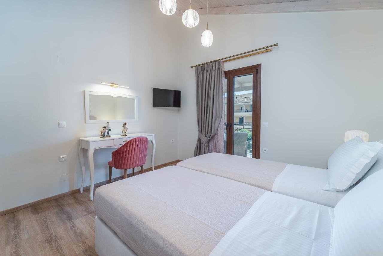 Vincenzo Suites Nydri  Exterior foto