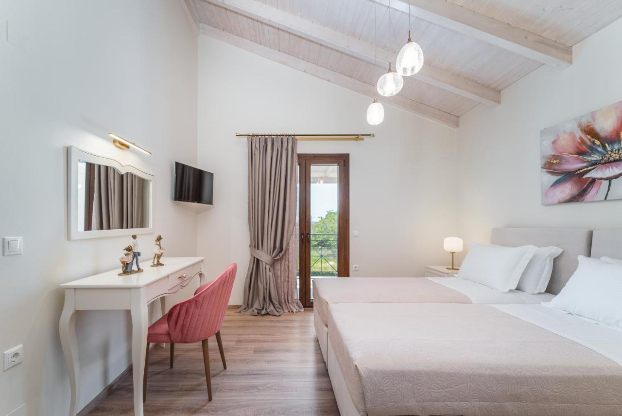Vincenzo Suites Nydri  Exterior foto